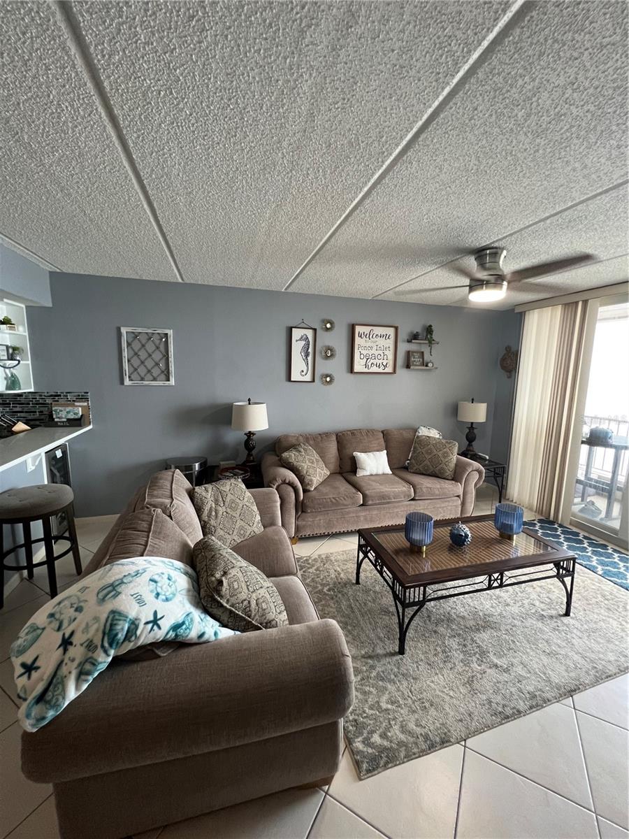 Image 21 of 40 For 4453 Atlantic Avenue 208