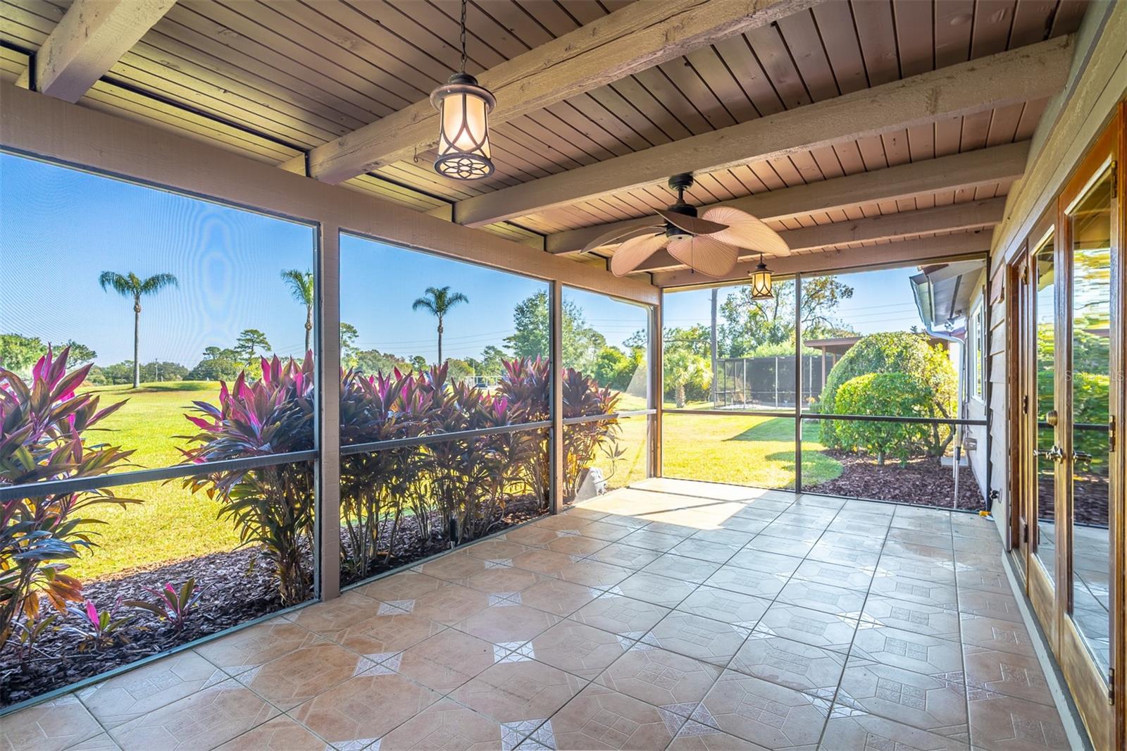 Image 25 of 36 For 320 Cambridge Drive