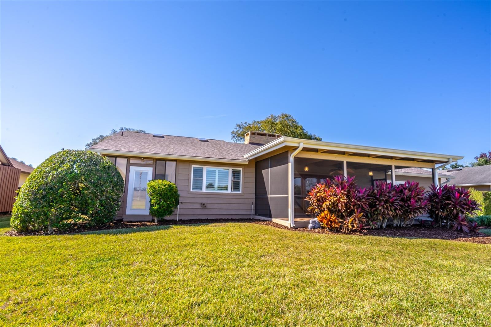 Image 31 of 36 For 320 Cambridge Drive