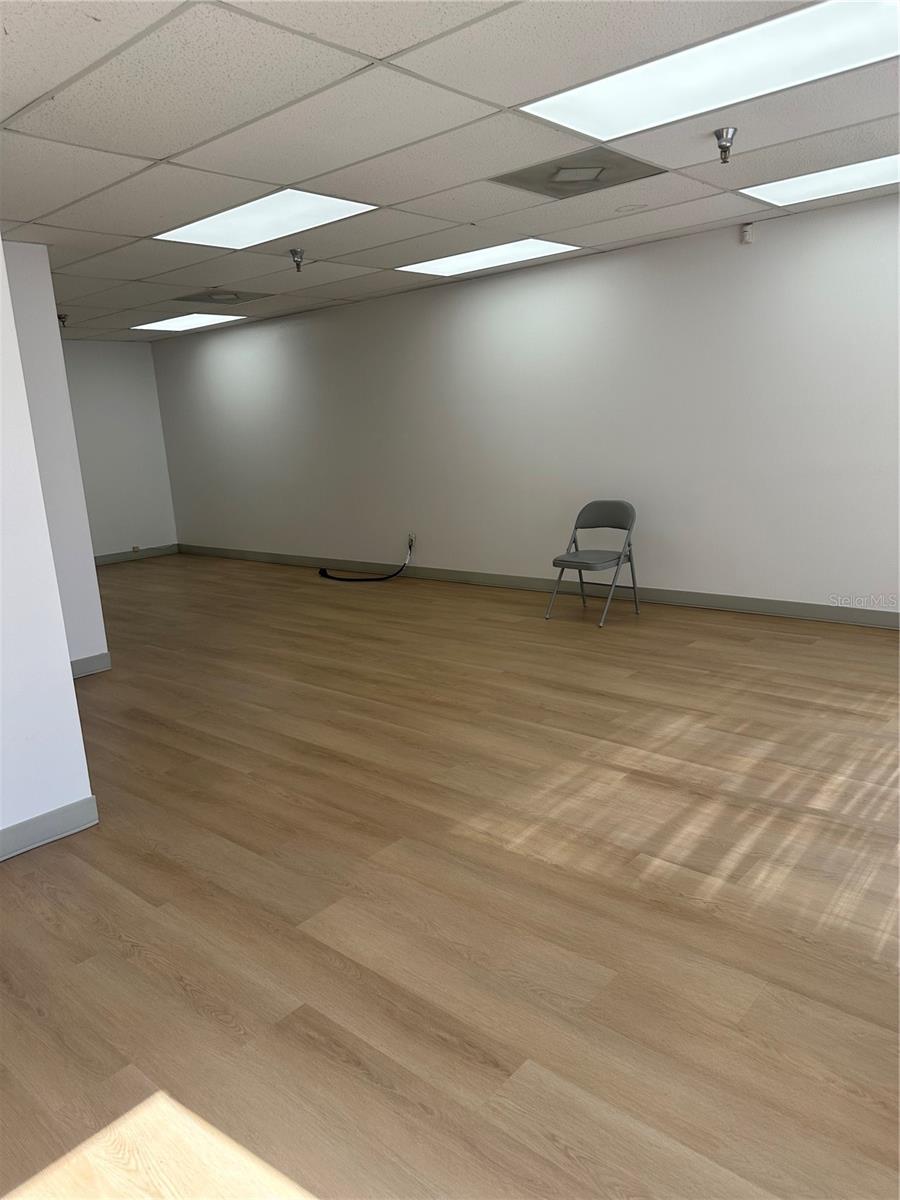 Image 8 of 12 For 215 Altamonte Commerce Boulevard 1406