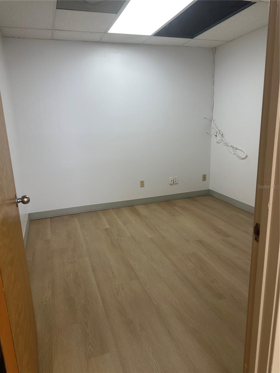 Image 9 of 12 For 215 Altamonte Commerce Boulevard 1406