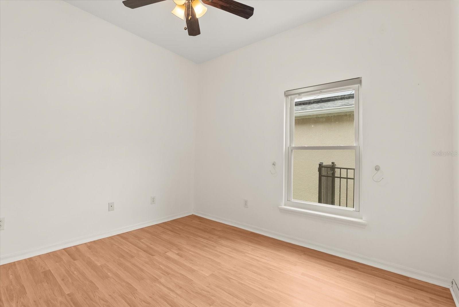 Image 16 of 26 For 471 Augustine Court