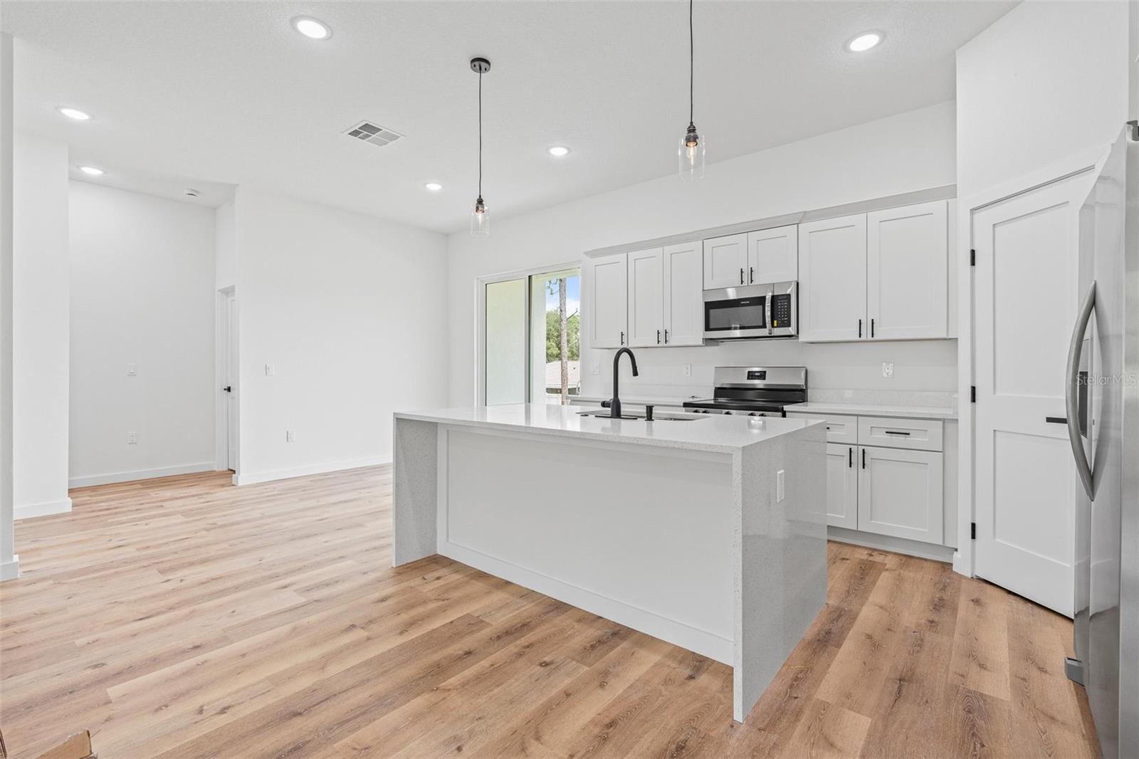Image 4 of 29 For 8690 Se 161 Street