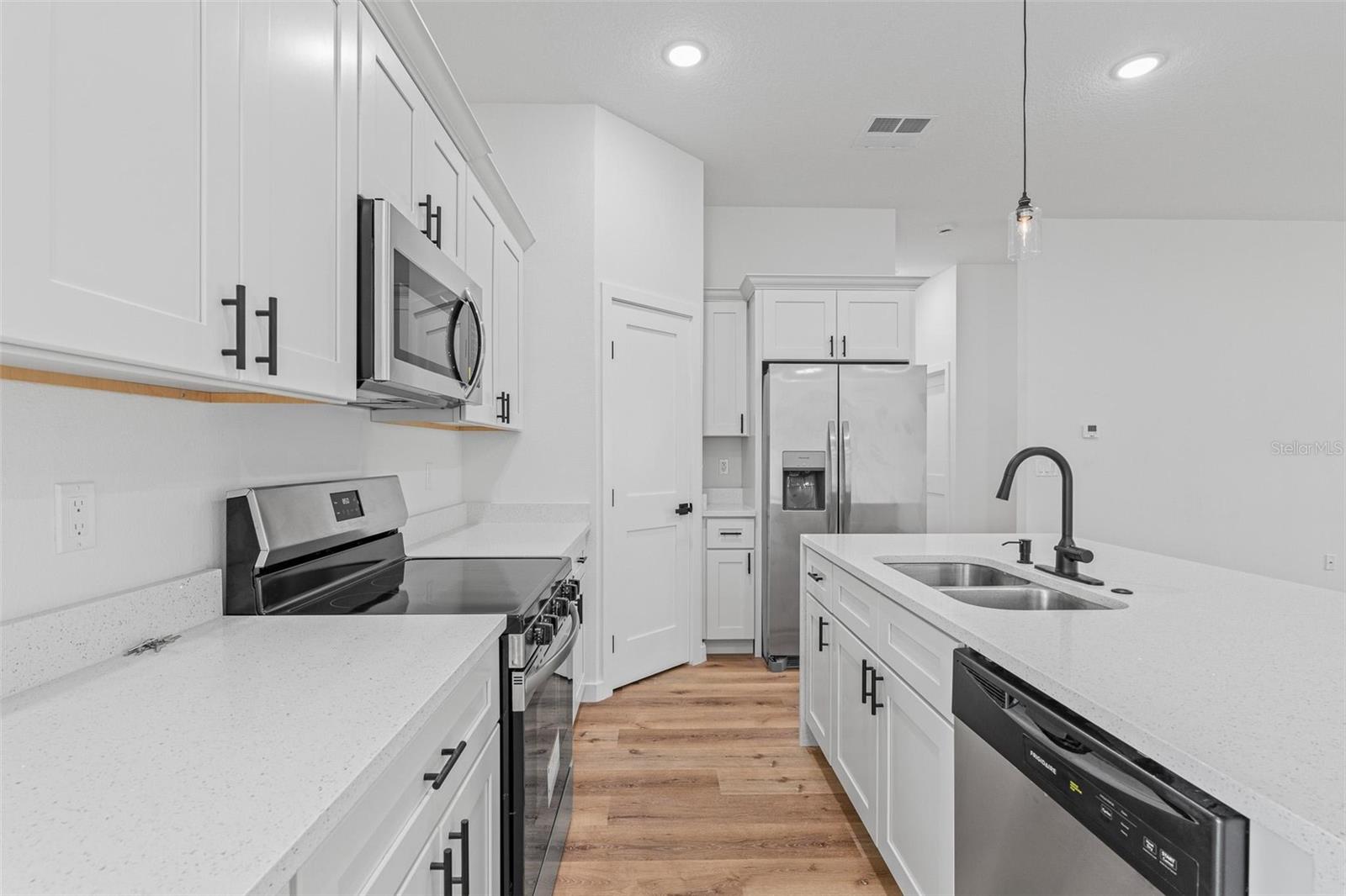 Image 8 of 29 For 8690 Se 161 Street