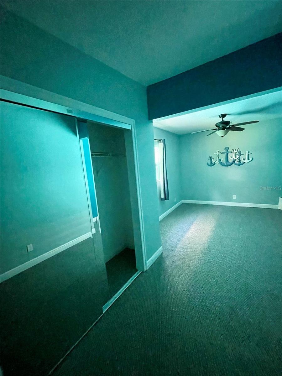 Image 32 of 34 For 781 Oleander Way S