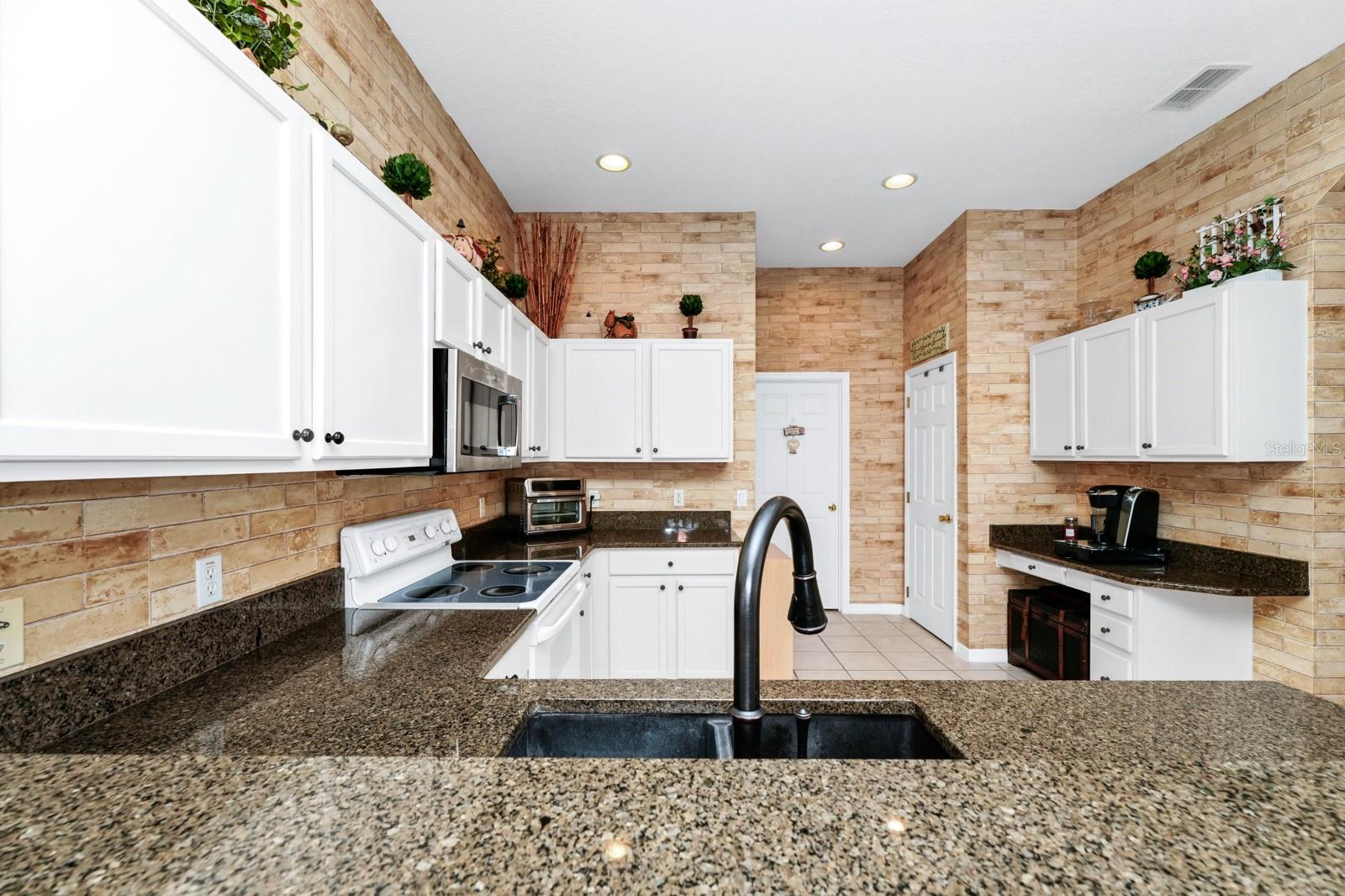 Image 24 of 45 For 5431 White Heron Place