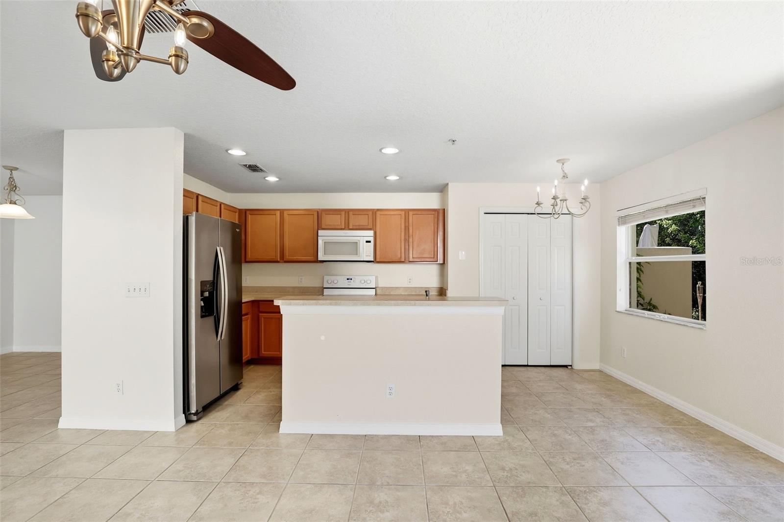 Image 10 of 34 For 521 Interlude Lane H