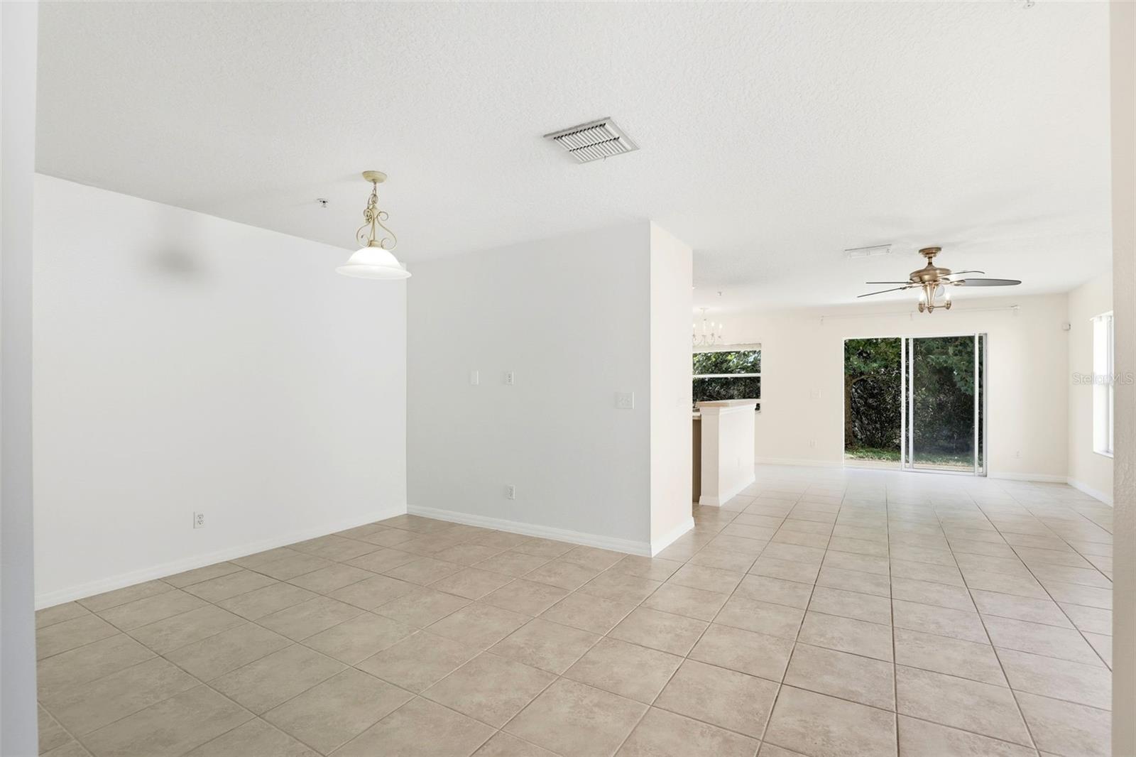 Image 4 of 34 For 521 Interlude Lane H
