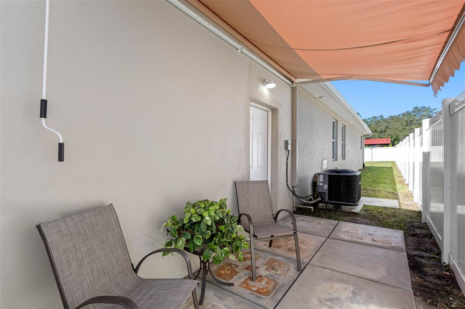 Image 36 of 64 For 8920 Newport Avenue