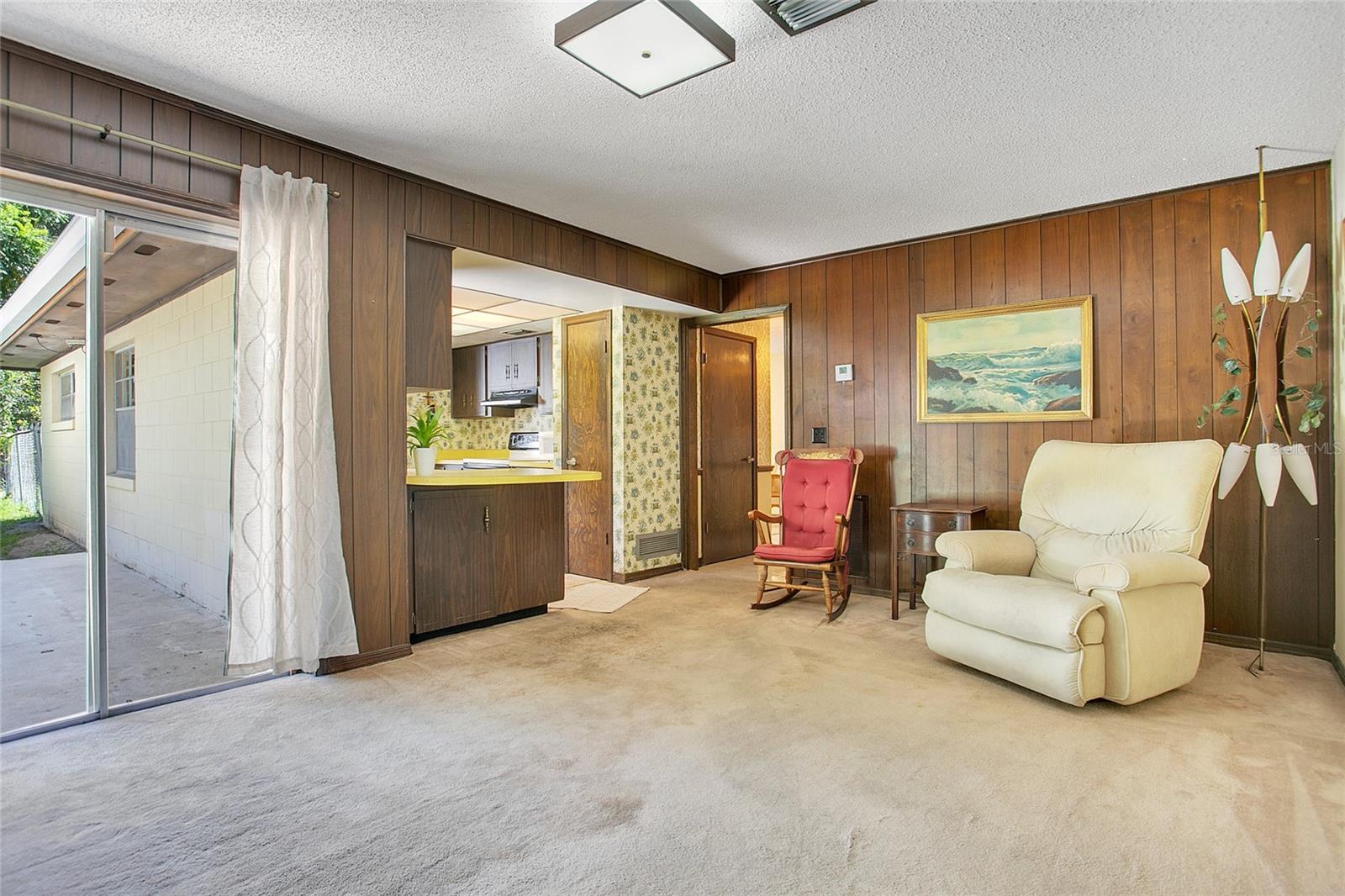 Image 10 of 36 For 4490 Foxchase Drive