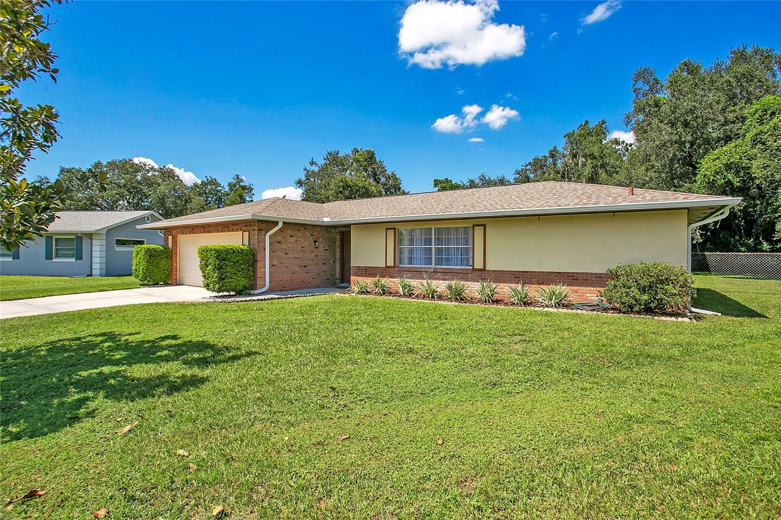 Image 2 of 36 For 4490 Foxchase Drive