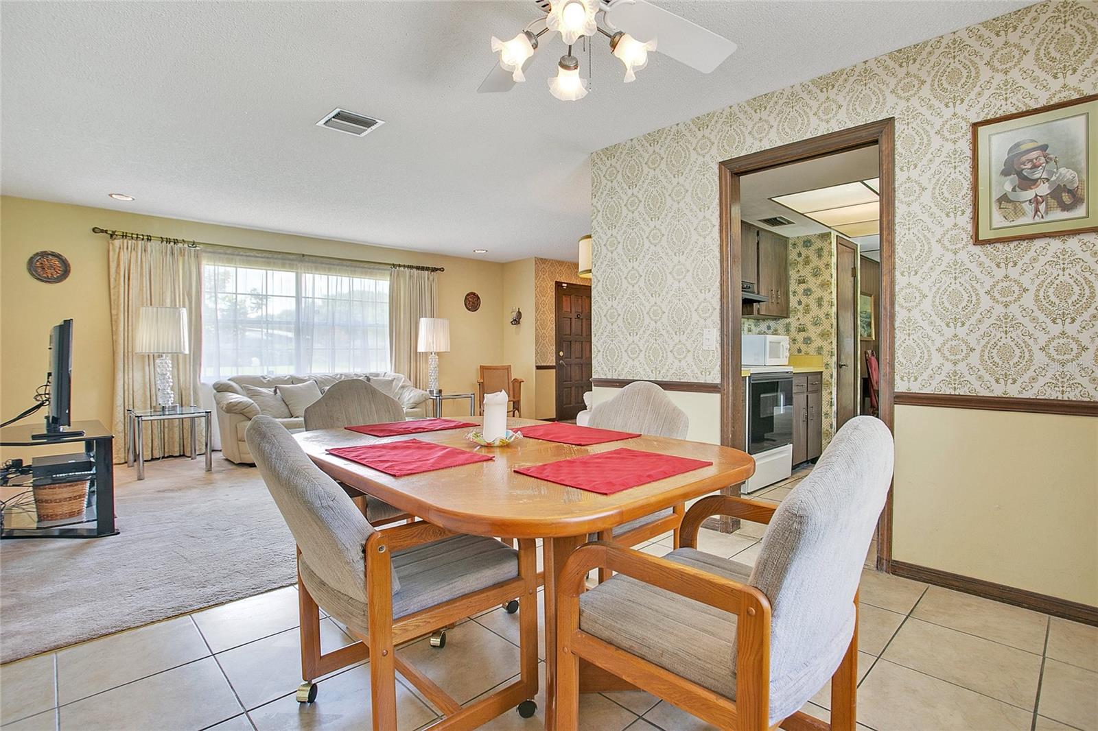 Image 6 of 36 For 4490 Foxchase Drive