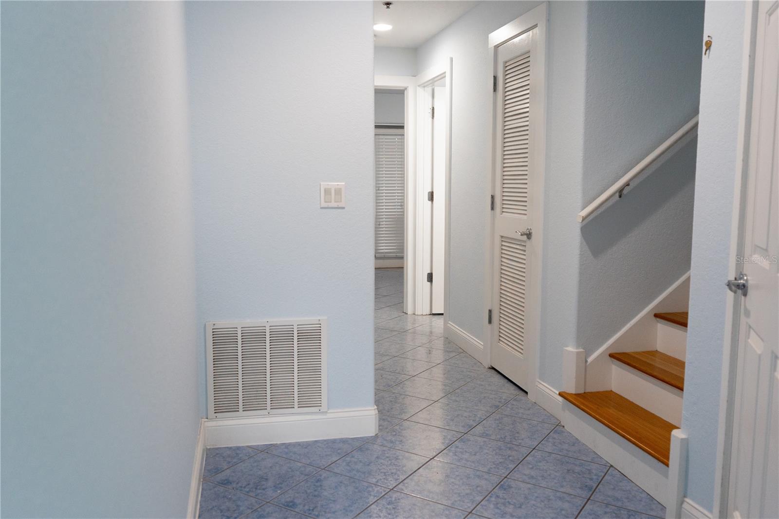 Image 3 of 47 For 3000 Ocean Shore Boulevard 19