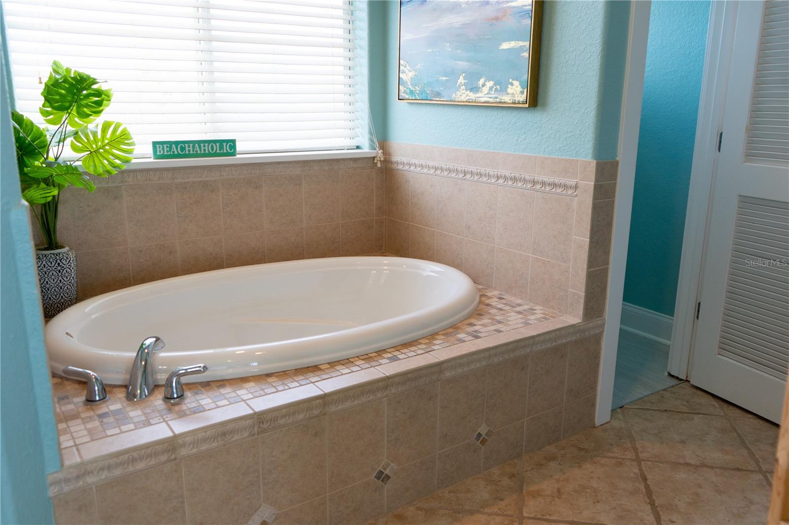 Image 34 of 47 For 3000 Ocean Shore Boulevard 19