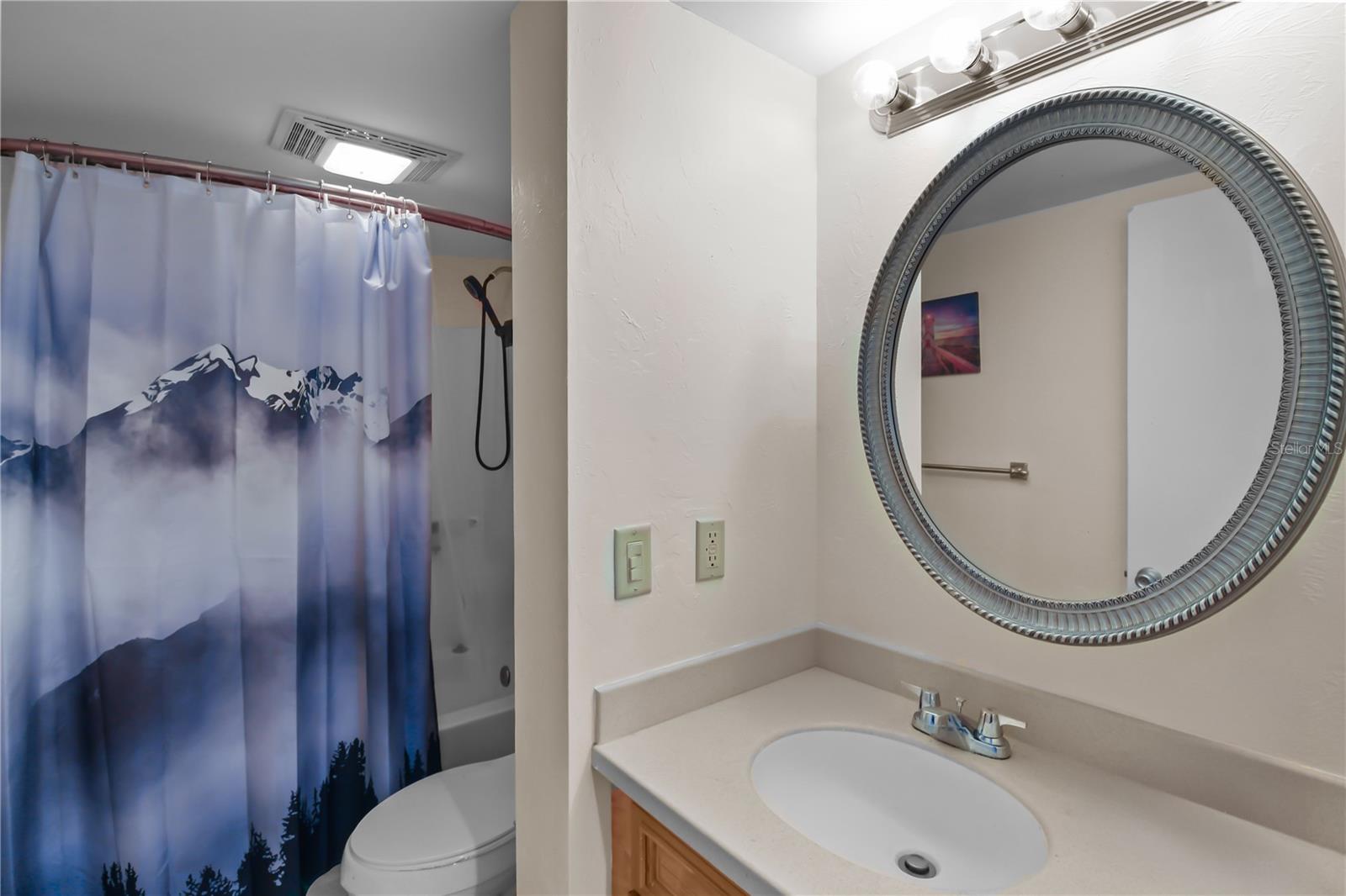 Image 15 of 18 For 3566 Camelot Drive 6