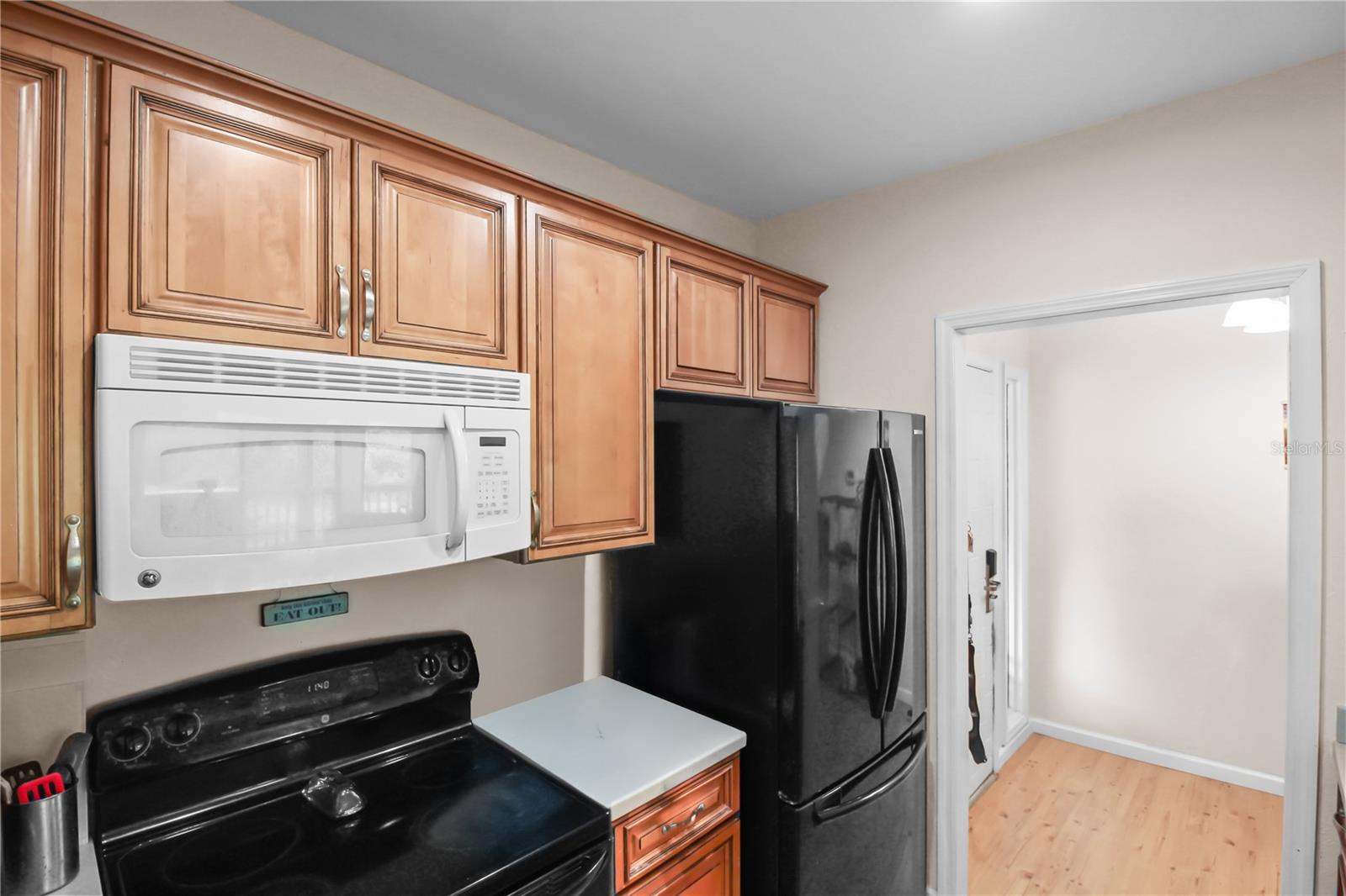 Image 6 of 18 For 3566 Camelot Drive 6