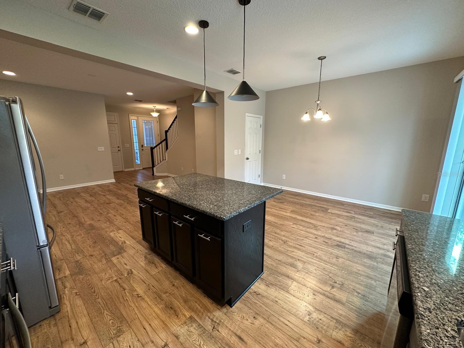 Image 8 of 39 For 3588 Brighton Park Circle