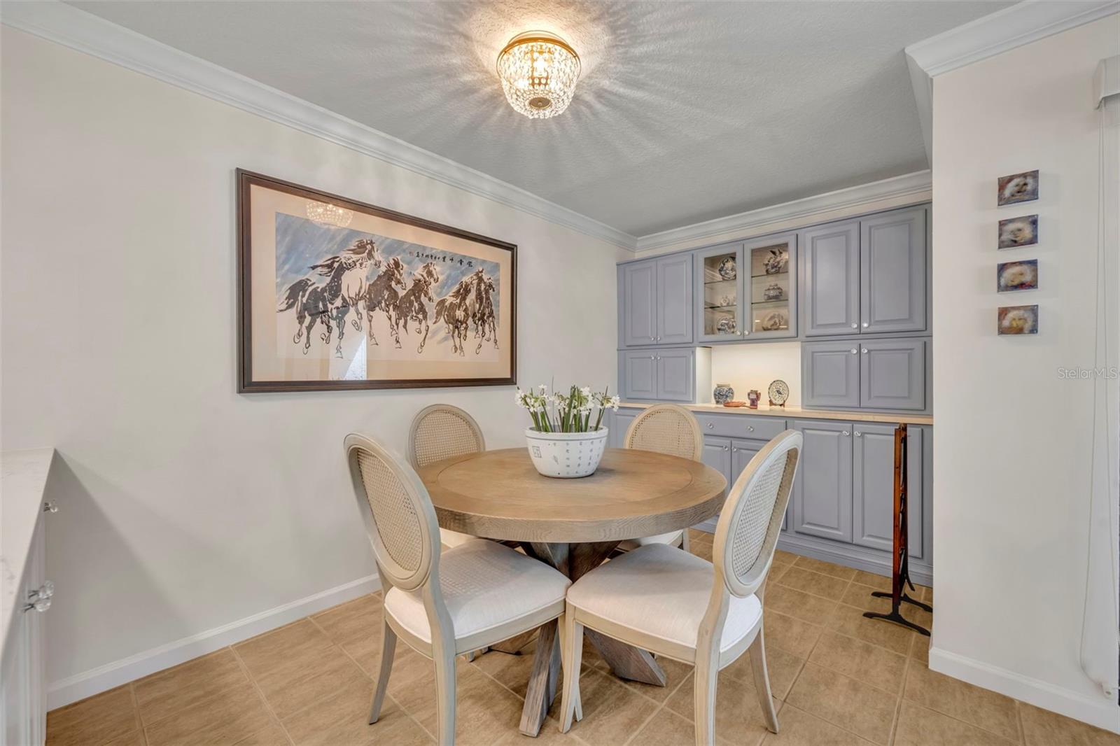 Image 10 of 22 For 535 Interlachen Avenue 203