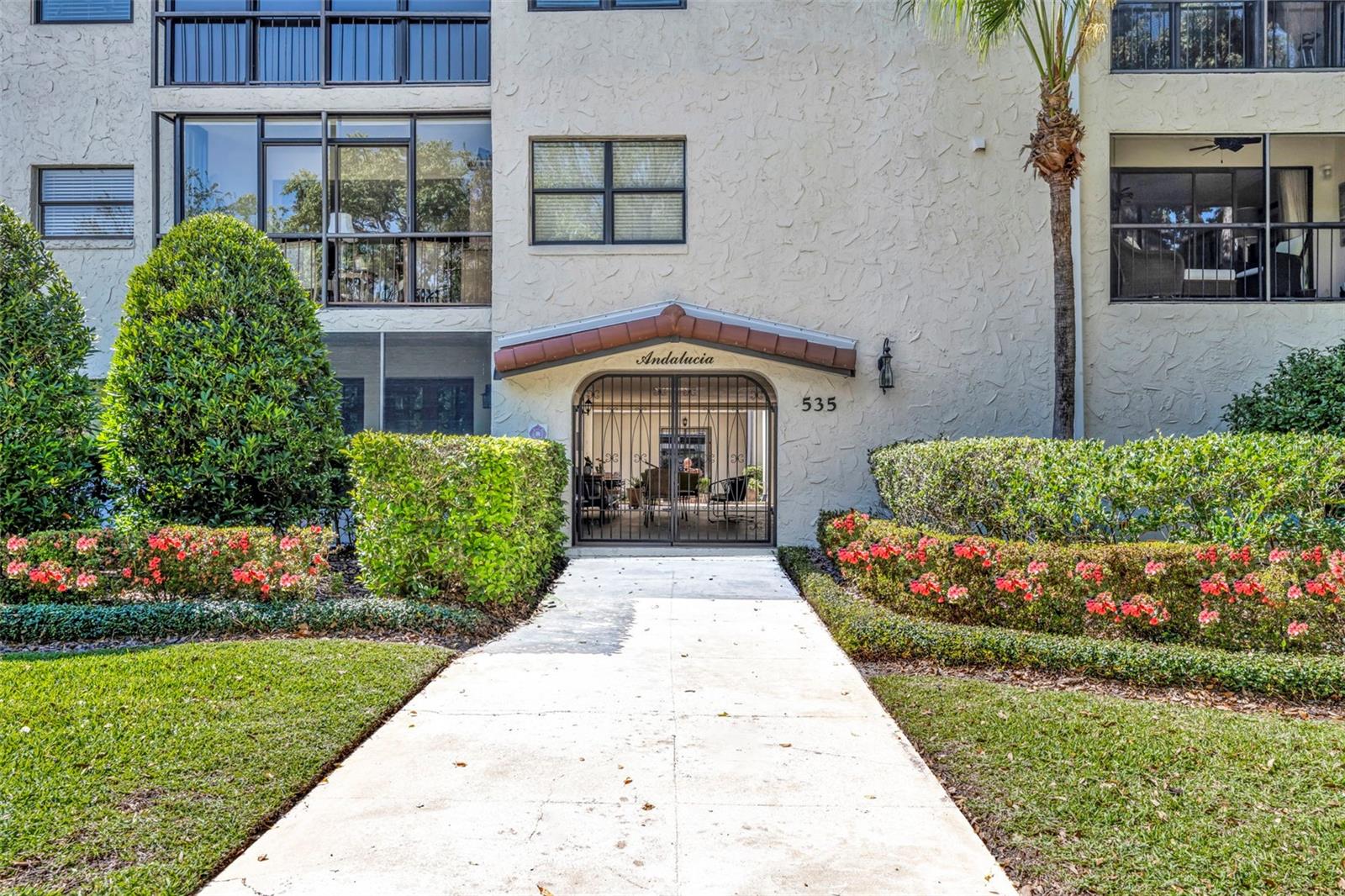 Image 2 of 22 For 535 Interlachen Avenue 203