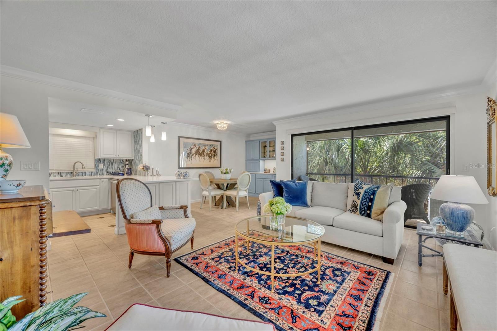 Image 5 of 22 For 535 Interlachen Avenue 203