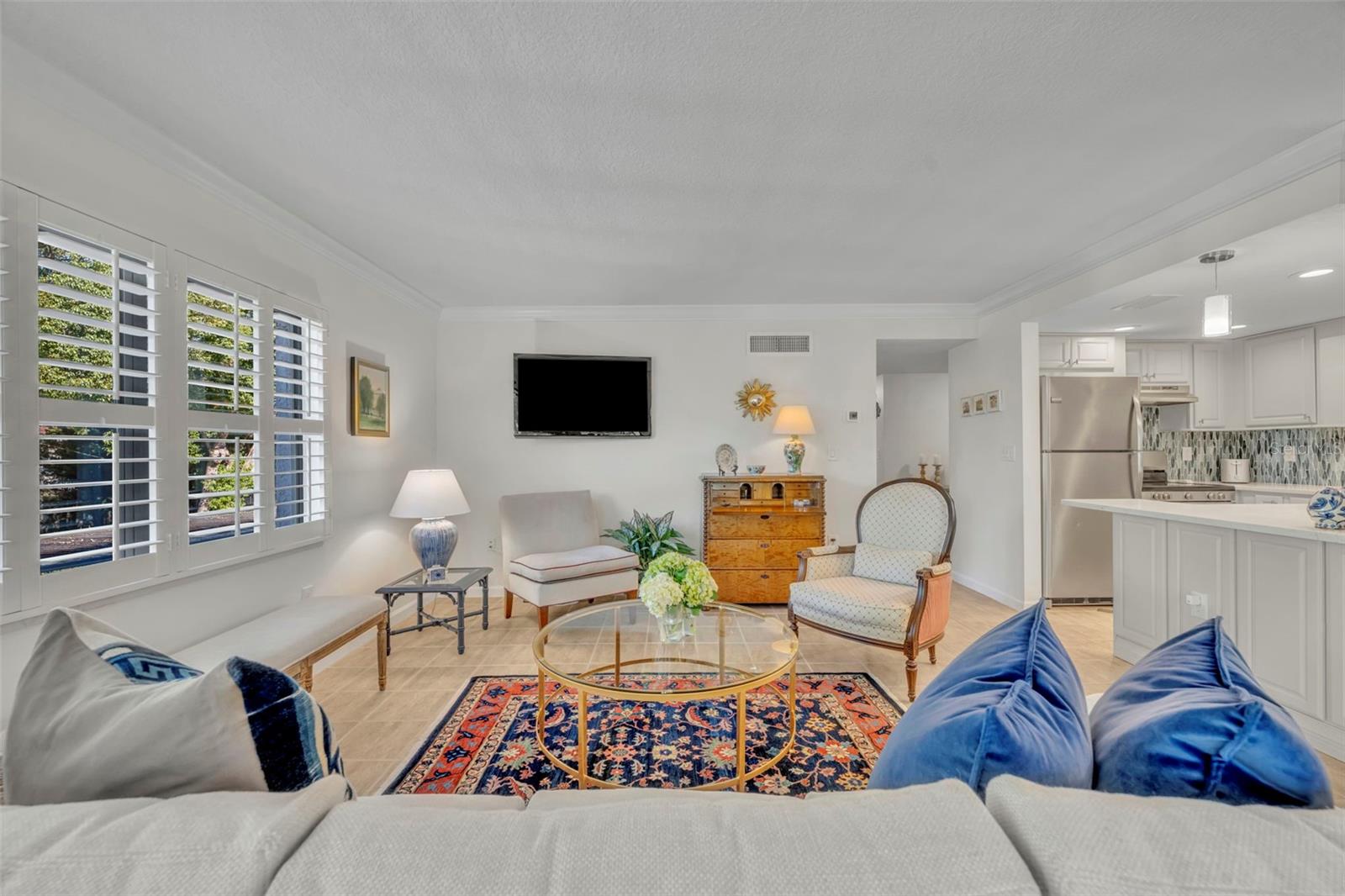 Image 6 of 22 For 535 Interlachen Avenue 203