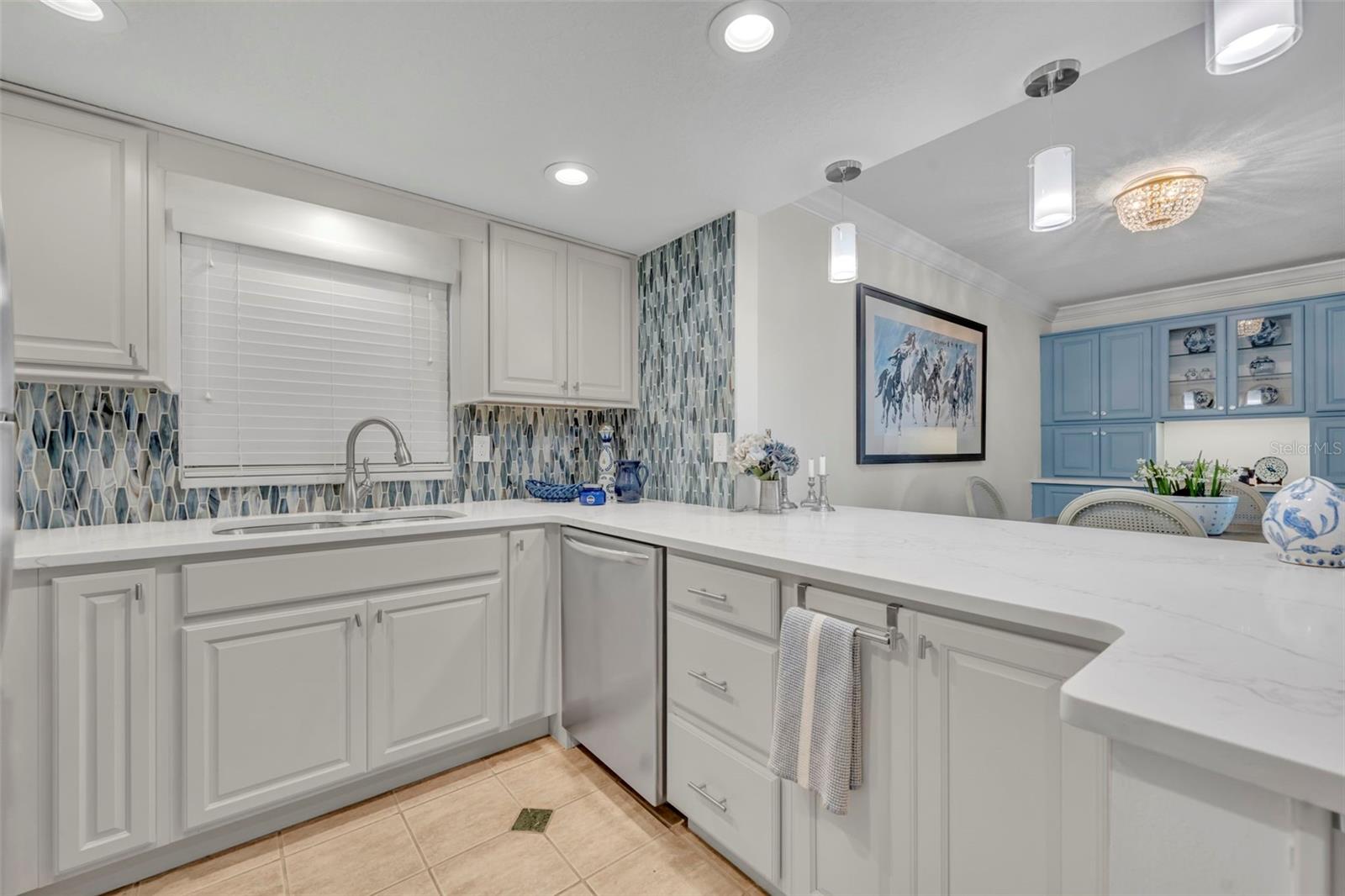 Image 7 of 22 For 535 Interlachen Avenue 203