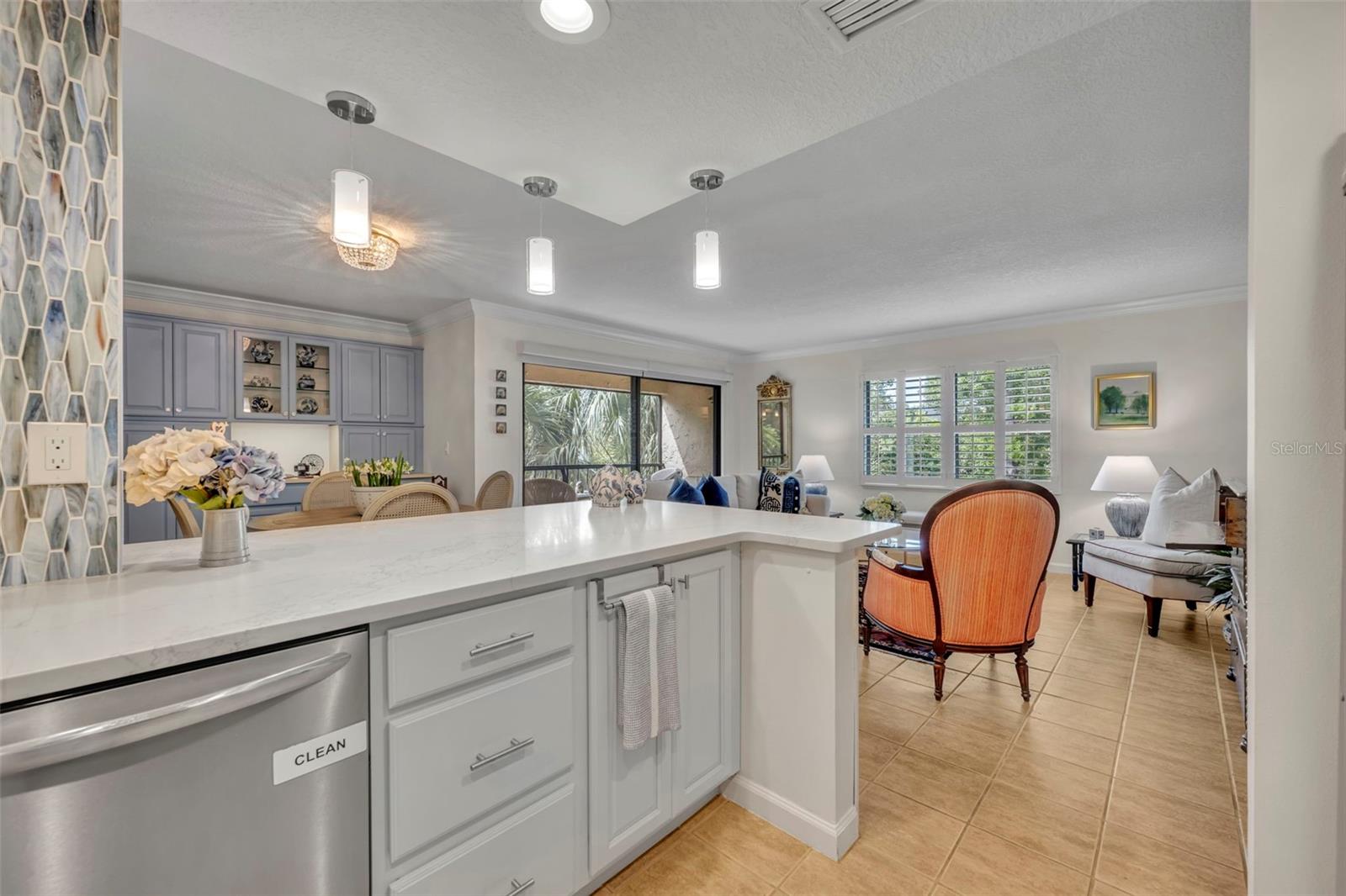 Image 9 of 22 For 535 Interlachen Avenue 203