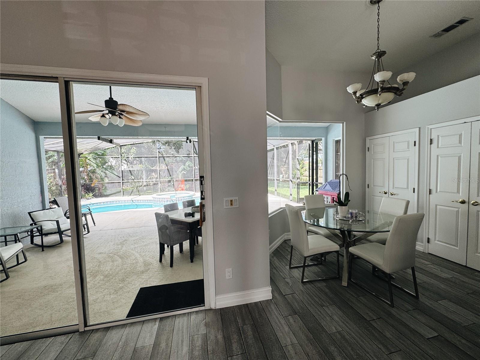 Image 17 of 37 For 10095 Brandon Circle