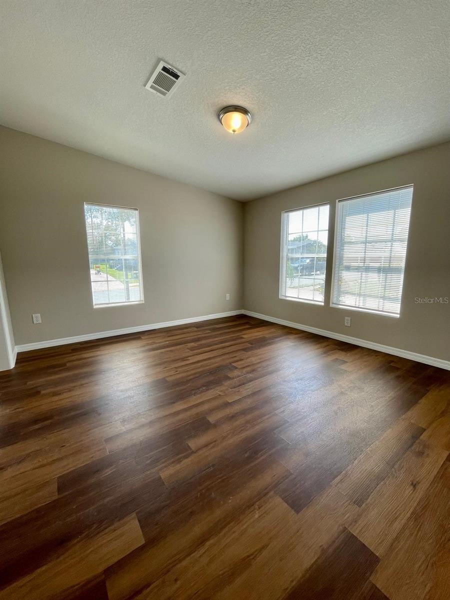 Image 15 of 37 For 14025 Royal Fern Way