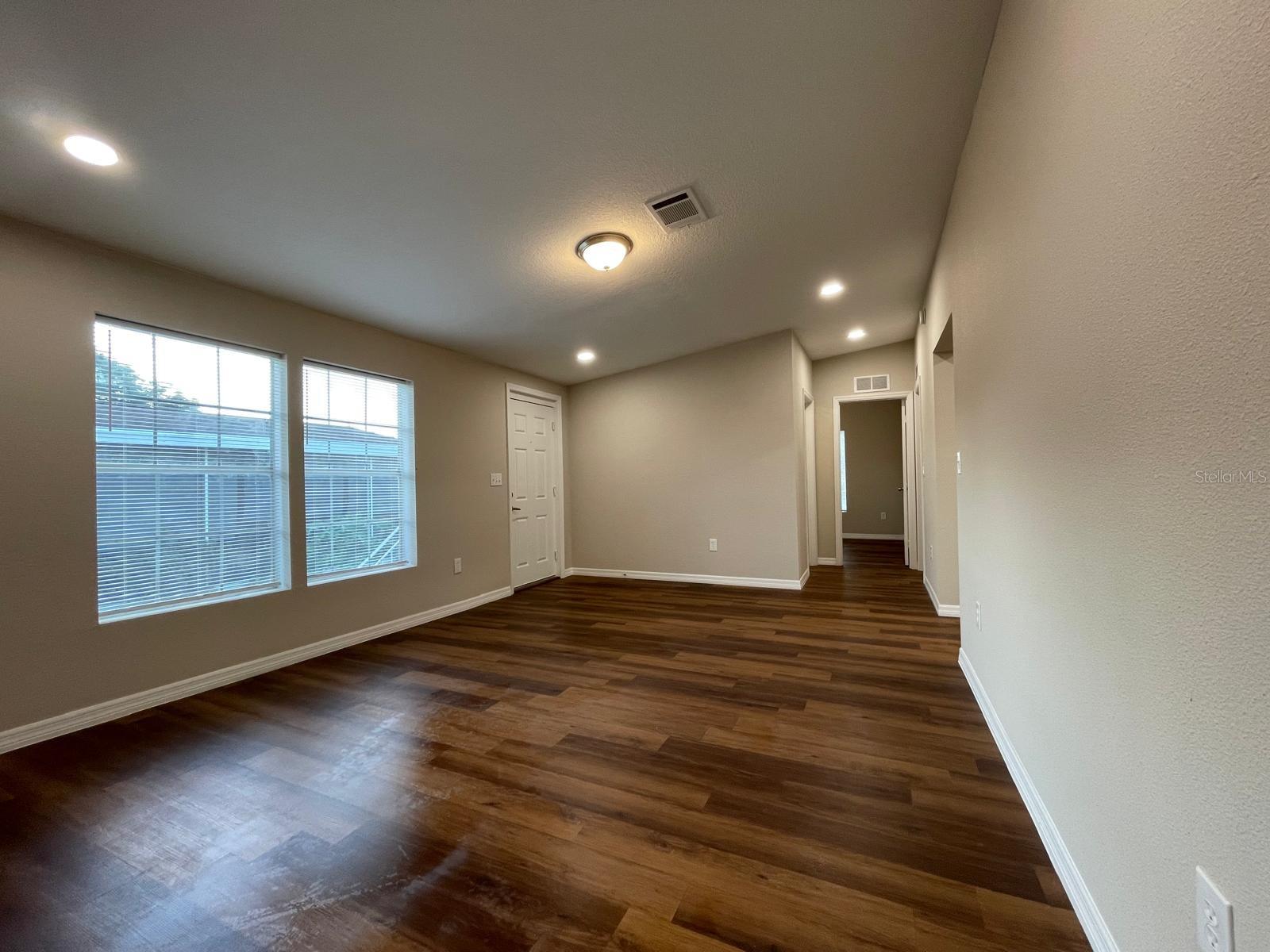Image 16 of 37 For 14025 Royal Fern Way