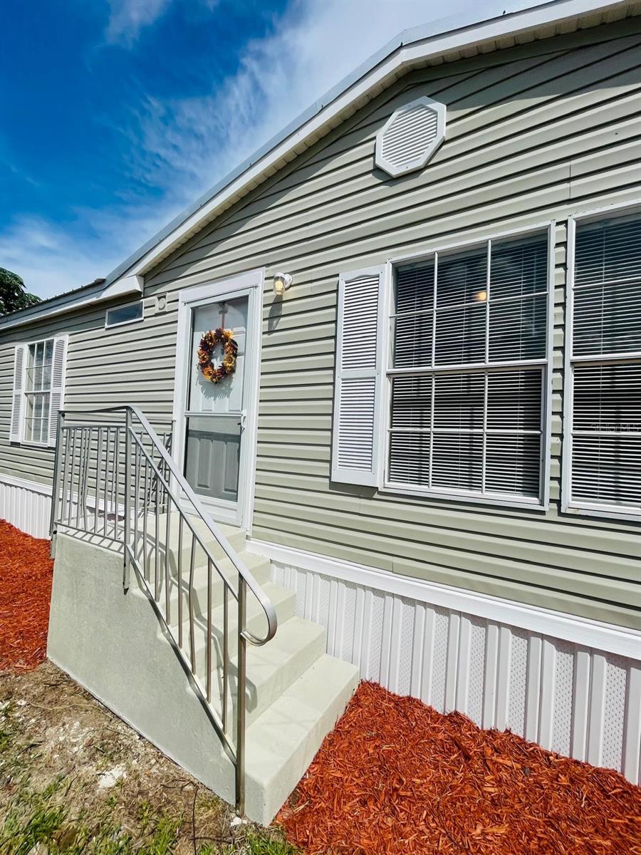 Image 6 of 37 For 14025 Royal Fern Way