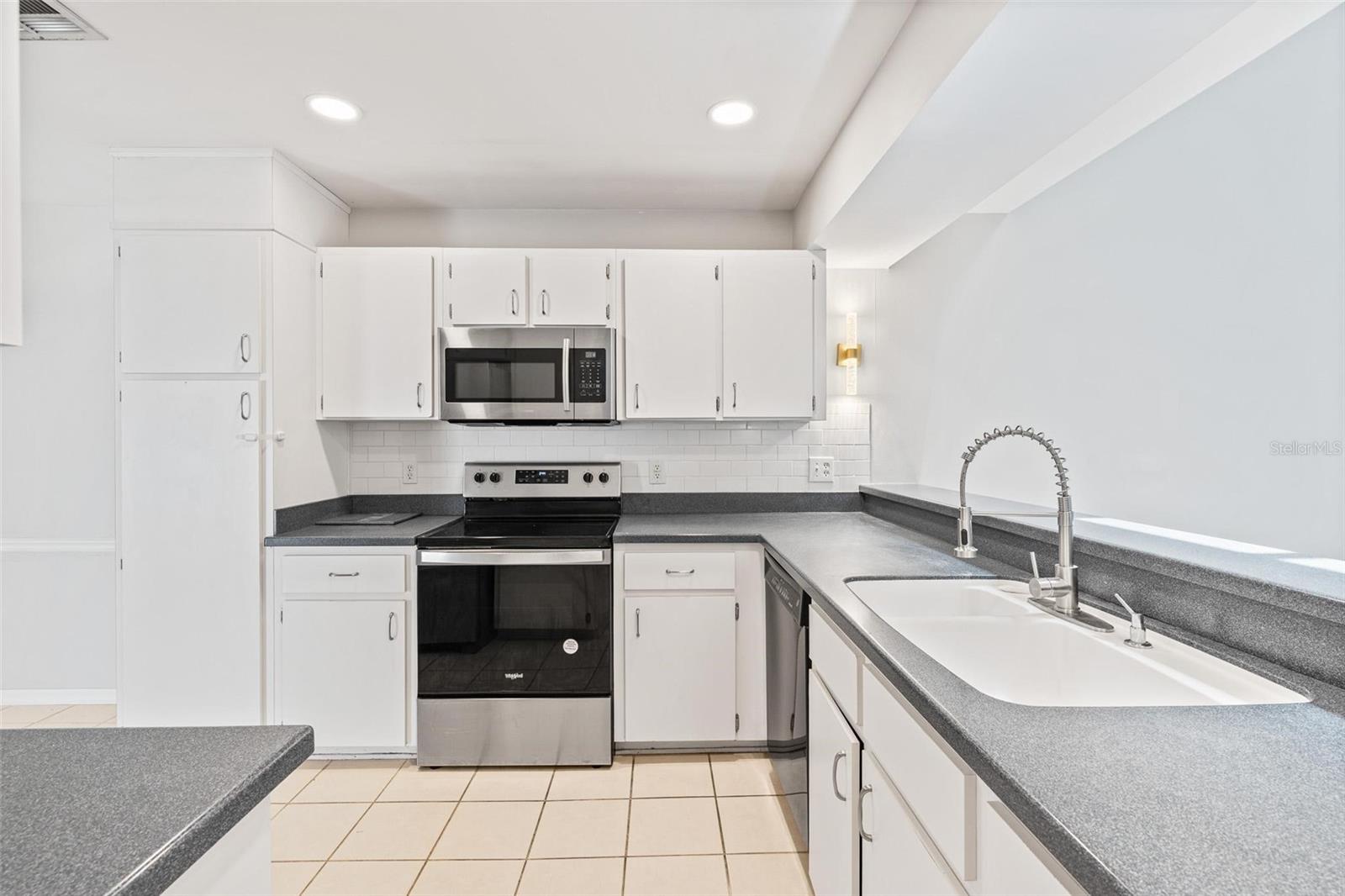 Image 31 of 78 For 8210 Ambrose Cove Way