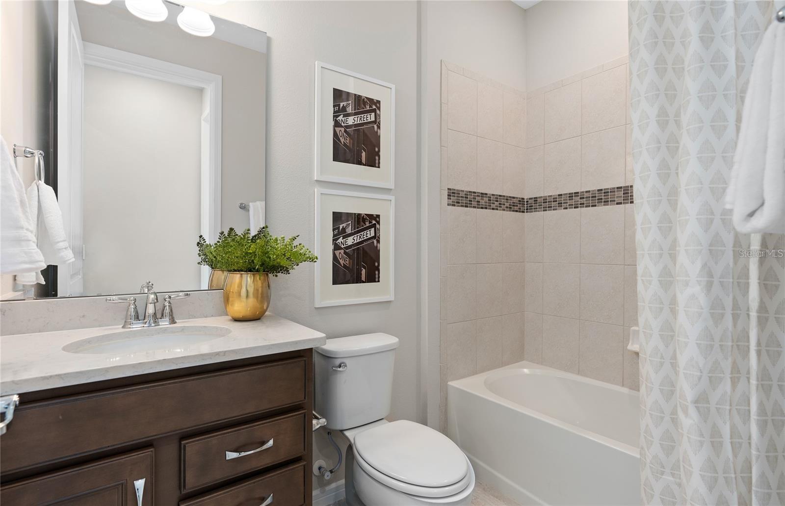 Image 21 of 26 For 2102 Charming Avenue