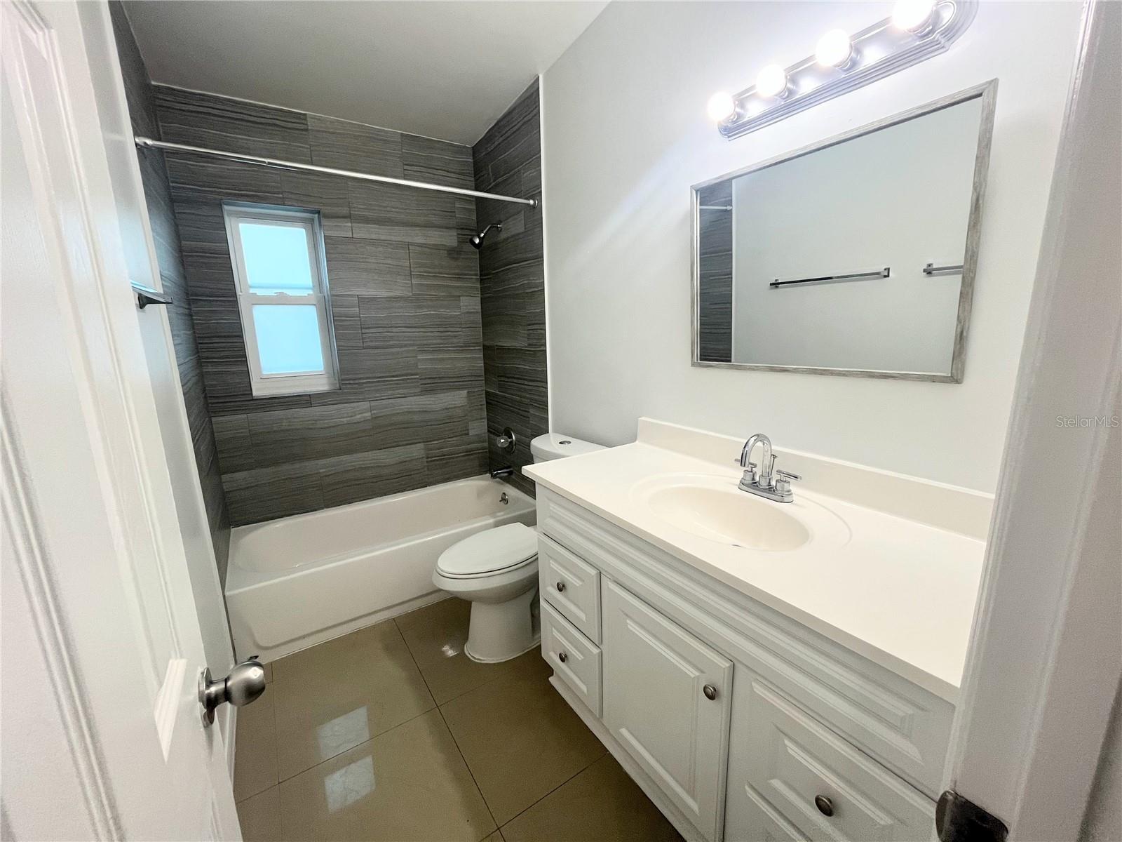 Image 5 of 12 For 5910 Indian Hill Road