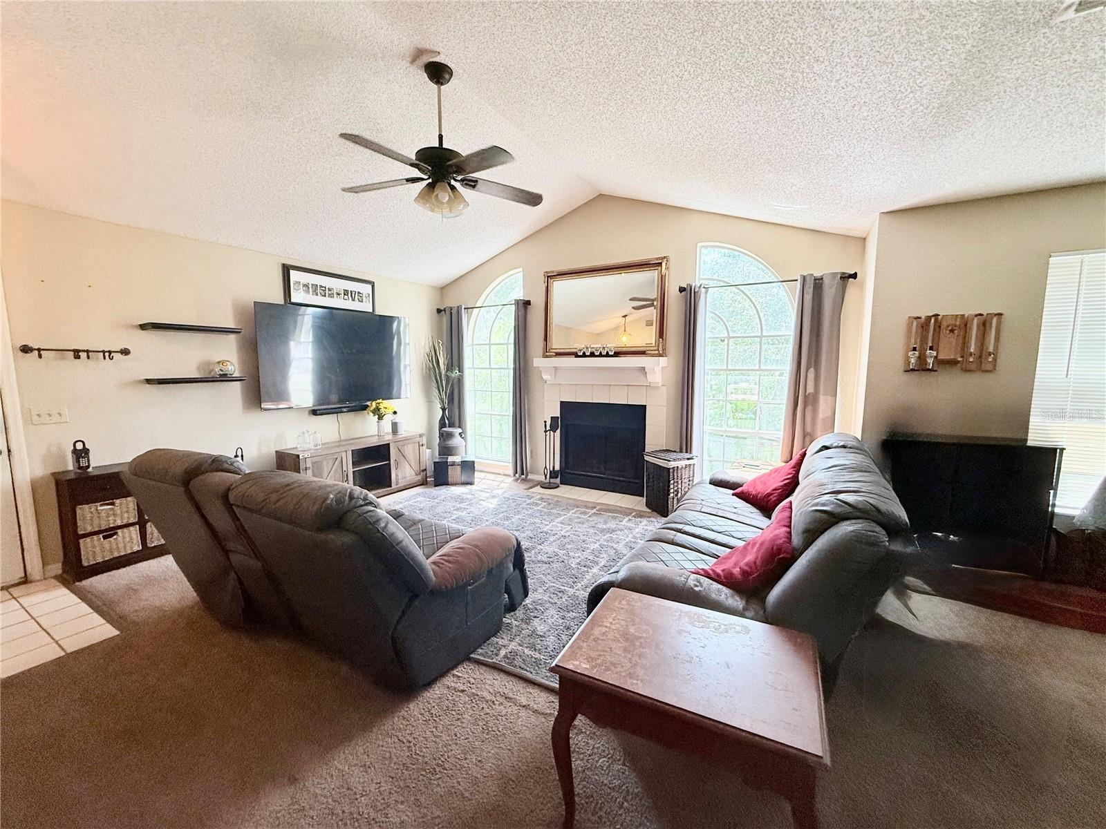 Image 5 of 33 For 905 Northern Dancer Way 207