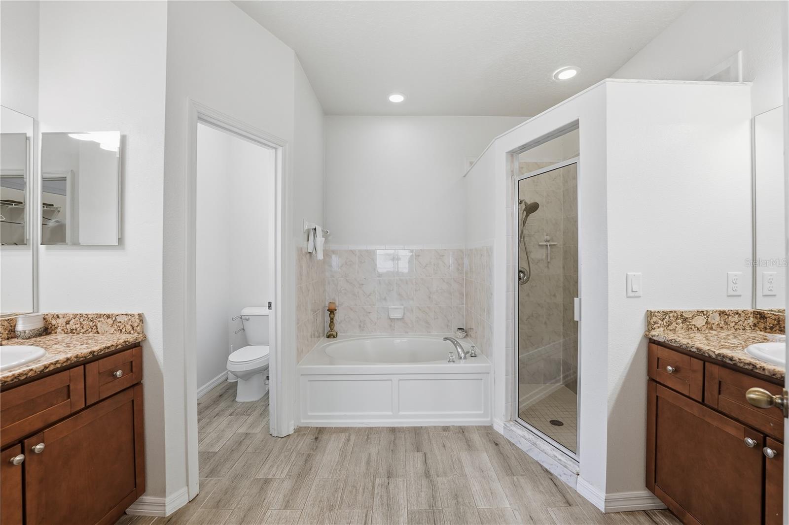 Image 21 of 47 For 4725 Ruby Red Lane