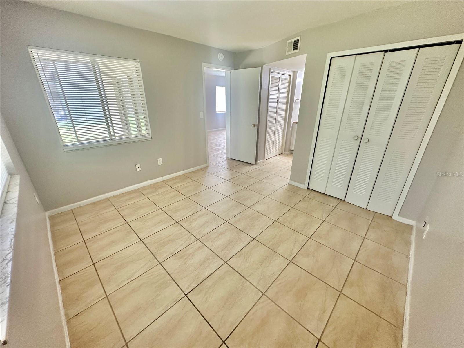 Image 10 of 14 For 2549 Oak Avenue B