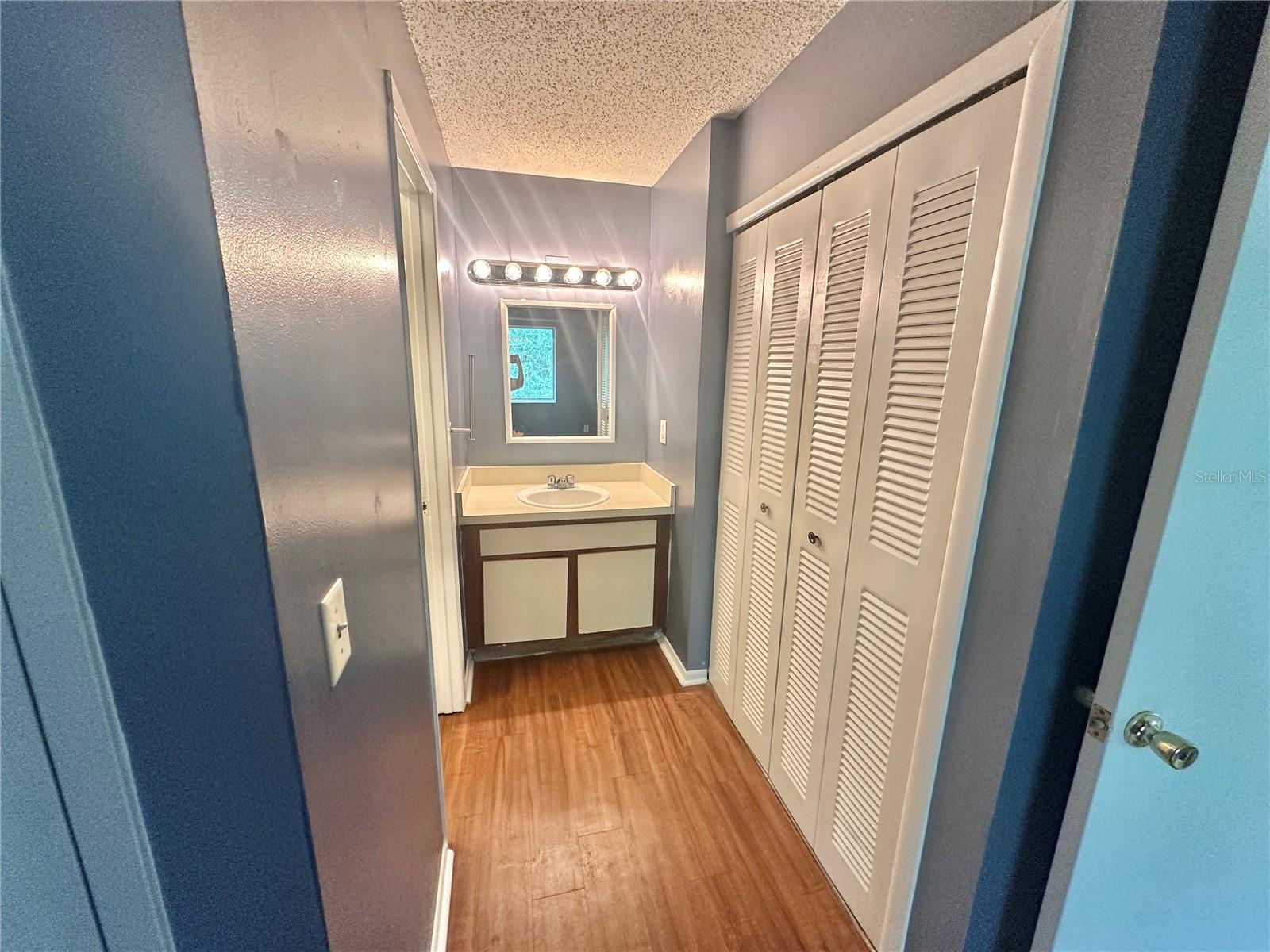 Image 10 of 13 For 2549 Oak Avenue C