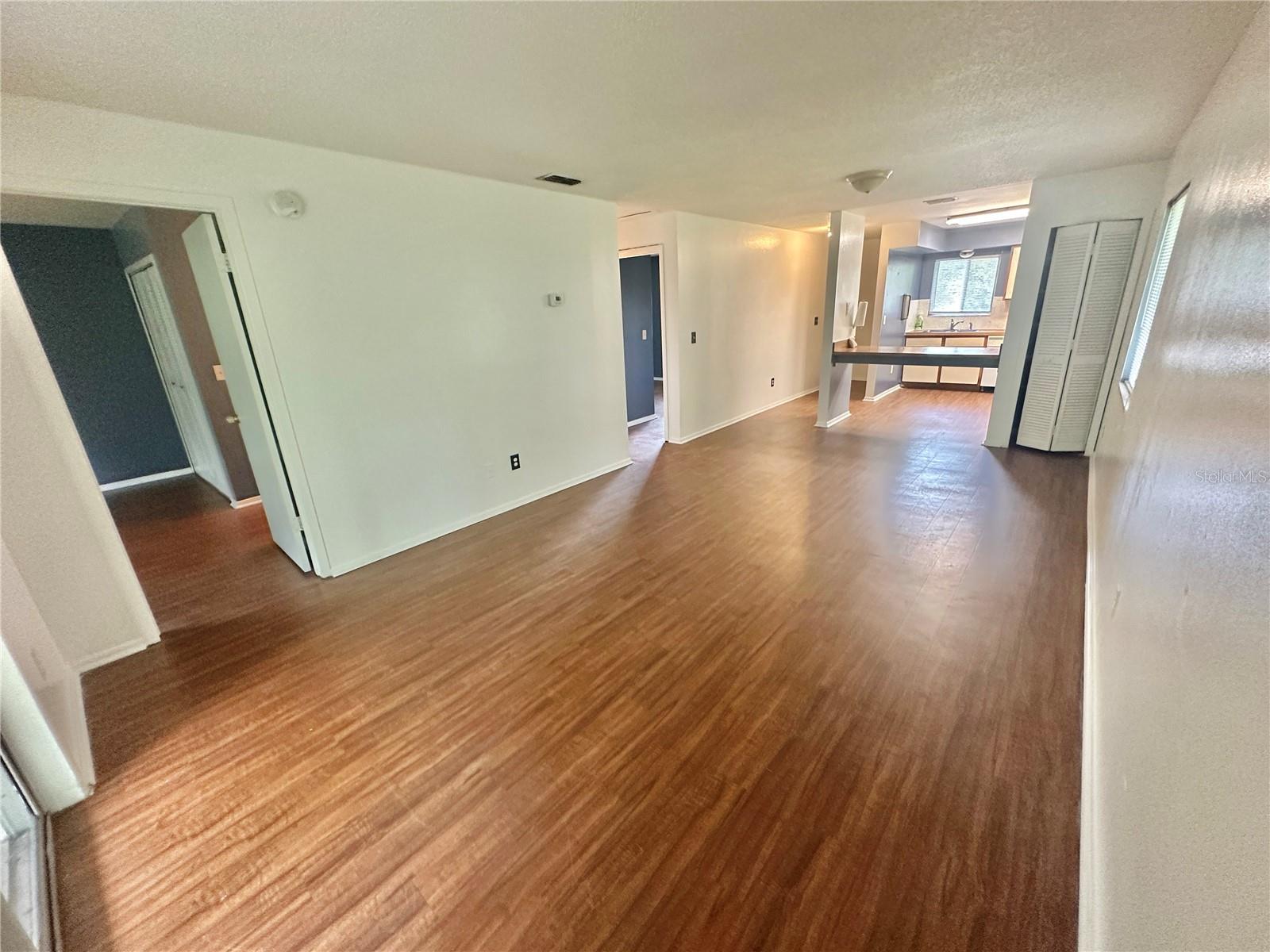 Image 4 of 13 For 2549 Oak Avenue C