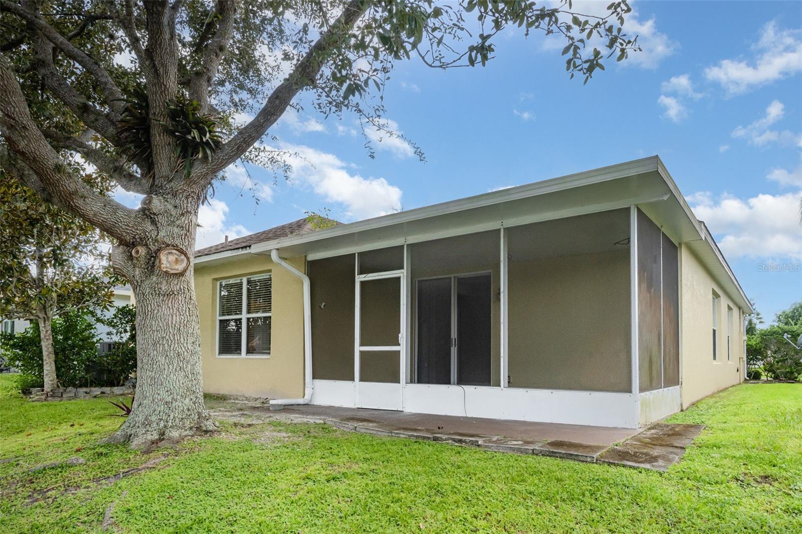 Image 16 of 16 For 531 Cressa Circle