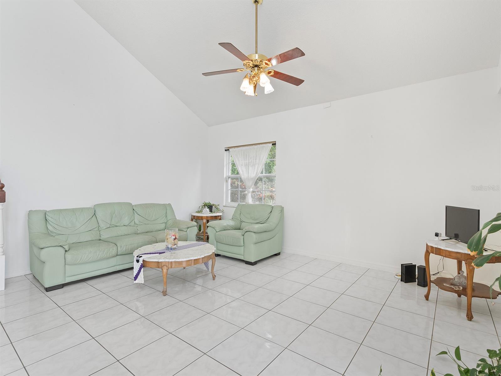 Image 13 of 73 For 3480 Lakeshore Boulevard