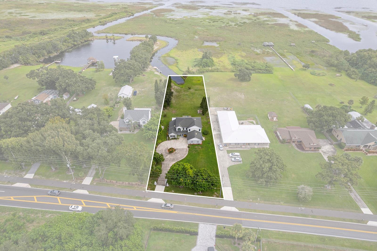 Image 3 of 73 For 3480 Lakeshore Boulevard