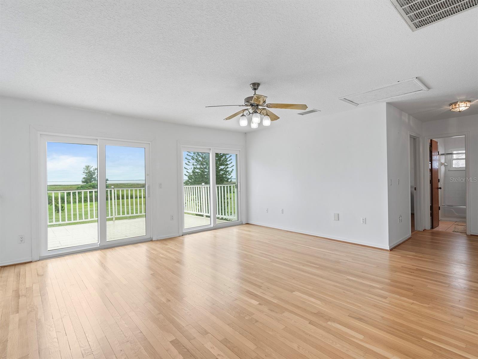 Image 31 of 73 For 3480 Lakeshore Boulevard