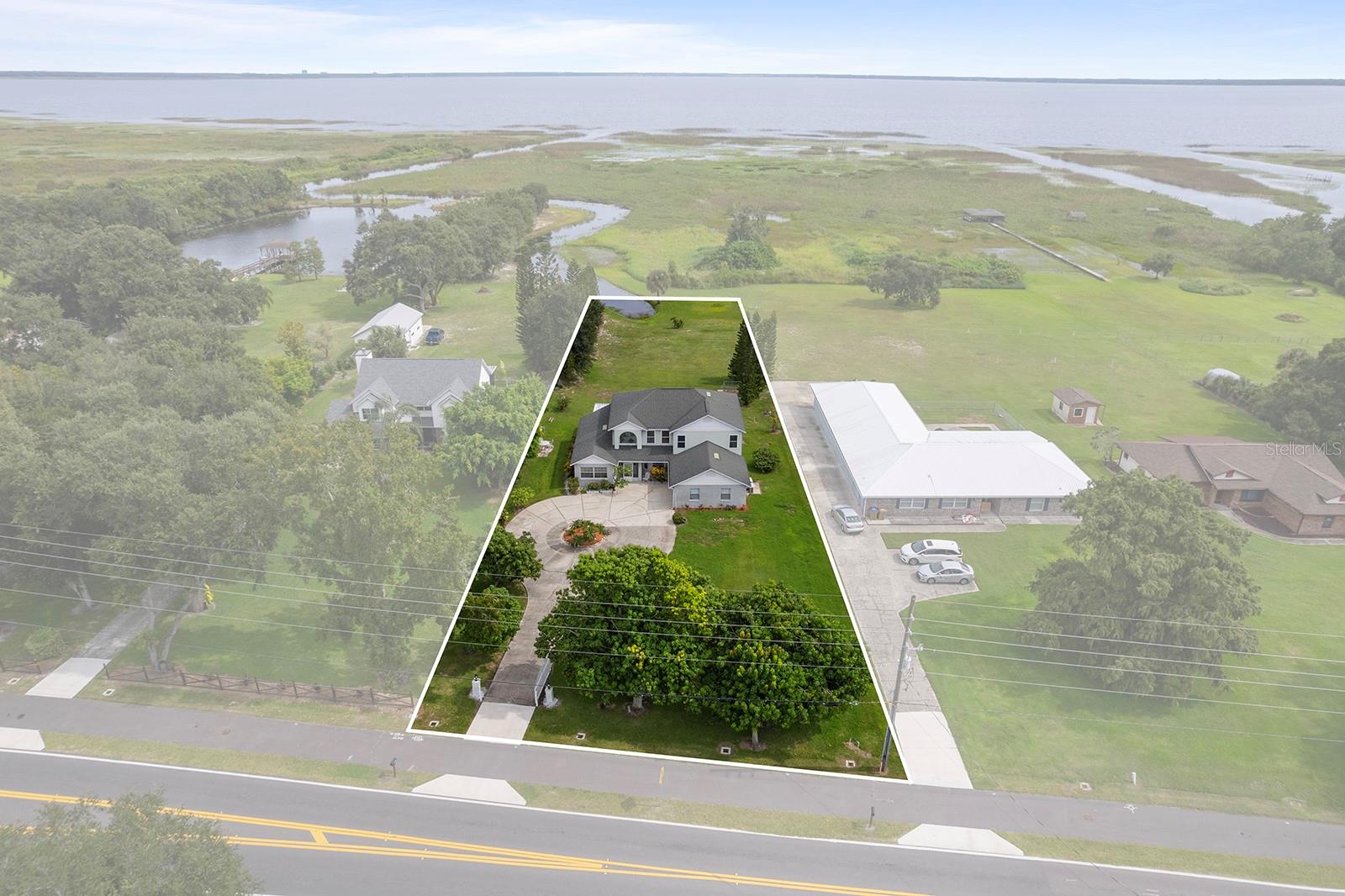 Image 36 of 73 For 3480 Lakeshore Boulevard