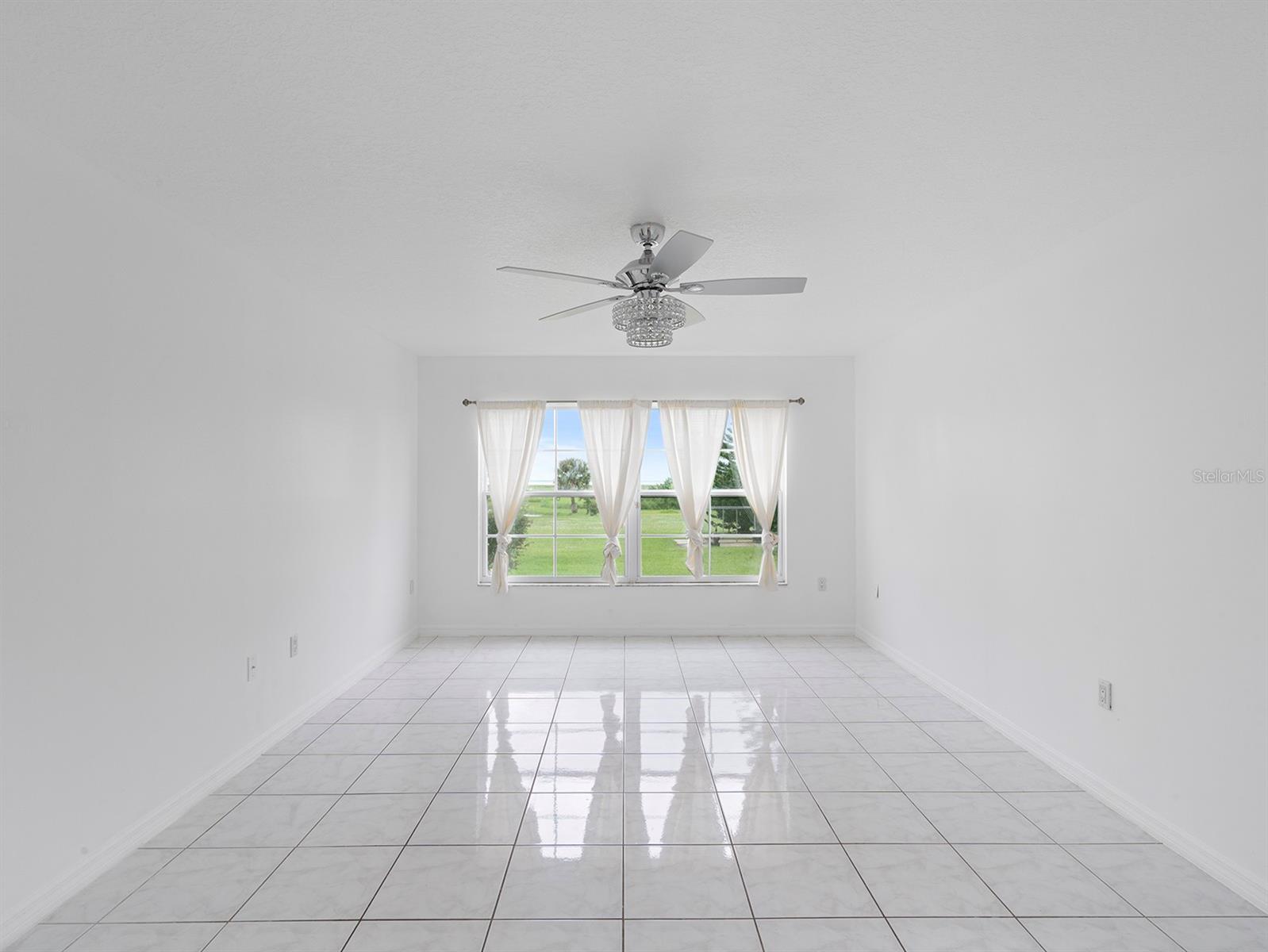 Image 39 of 73 For 3480 Lakeshore Boulevard