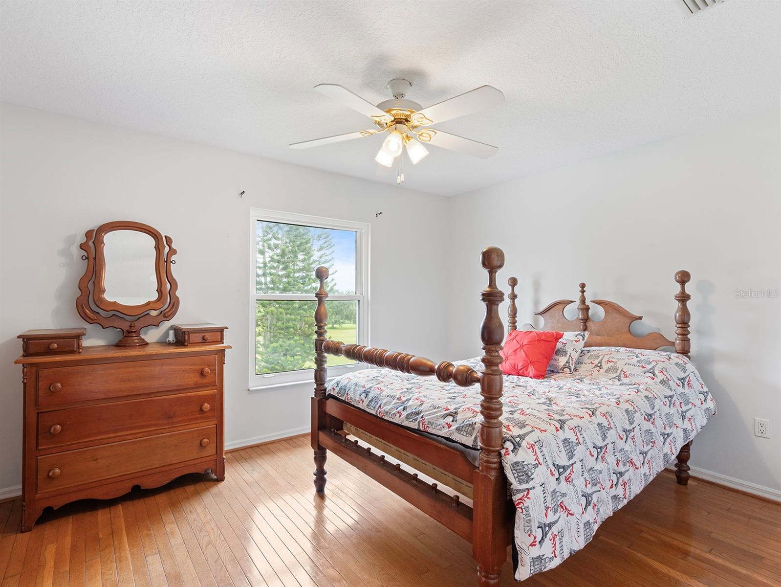 Image 47 of 73 For 3480 Lakeshore Boulevard