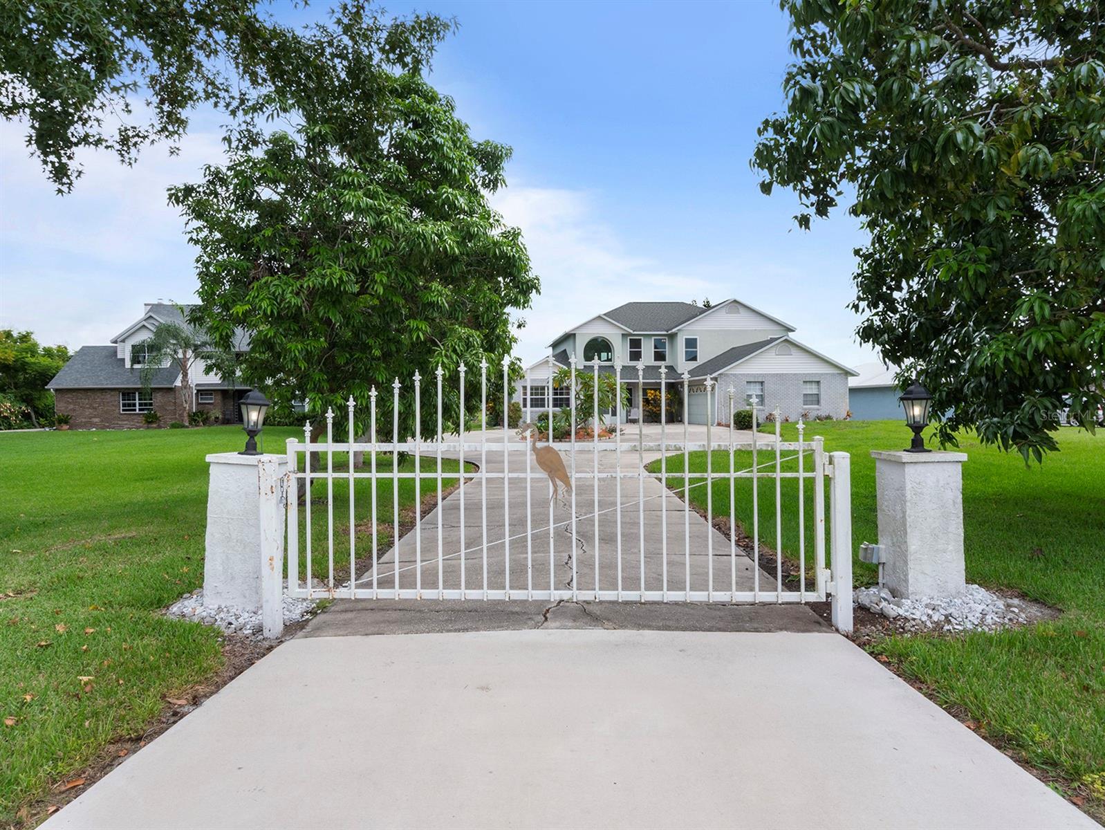 Image 8 of 73 For 3480 Lakeshore Boulevard