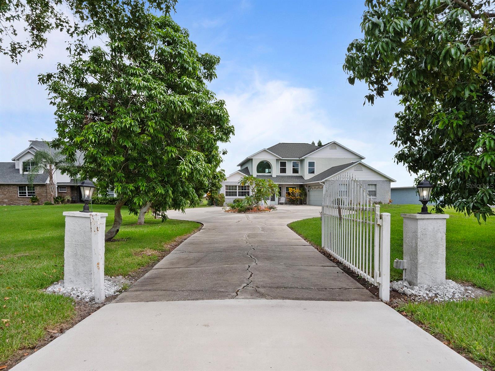 Image 9 of 73 For 3480 Lakeshore Boulevard