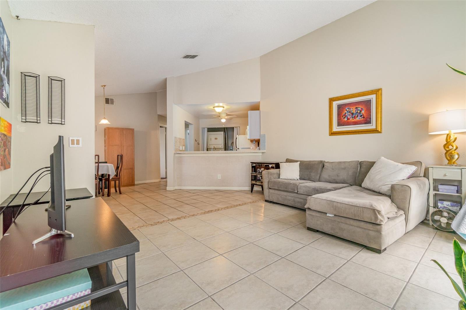 Image 10 of 34 For 2560 Woodgate Boulevard 207