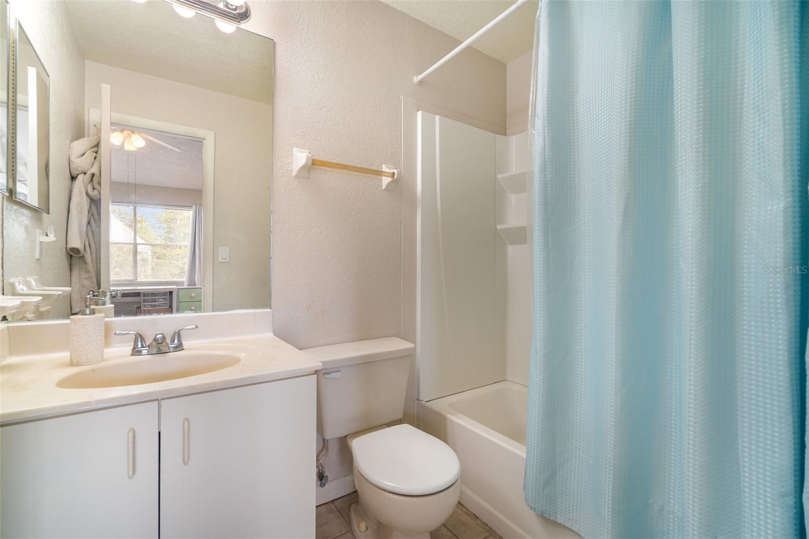 Image 25 of 34 For 2560 Woodgate Boulevard 207